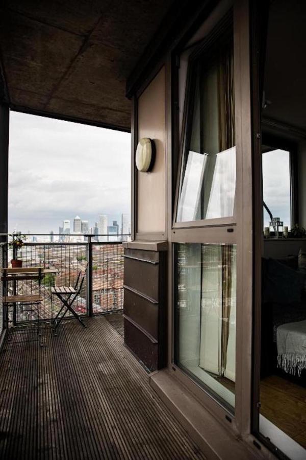Whitechapel Two Bedroom Luxury Apartment - Free Private Parking - City Views Londra Dış mekan fotoğraf